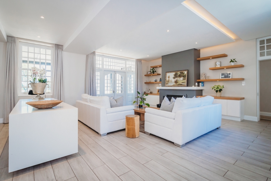 5 Bedroom Property for Sale in Glenwood Western Cape